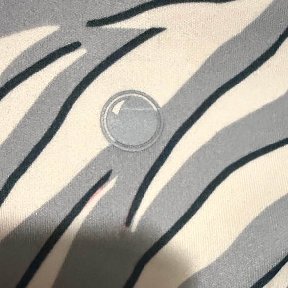 Yogalicious Wild Zebra Blue Fog Bike Shorts [XS] - one pair - Picture 3 of 6